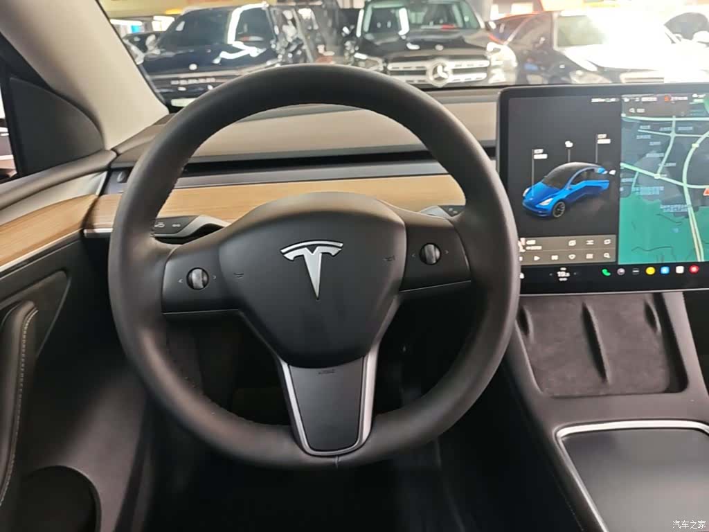 Tesla Model Y, 2021 11