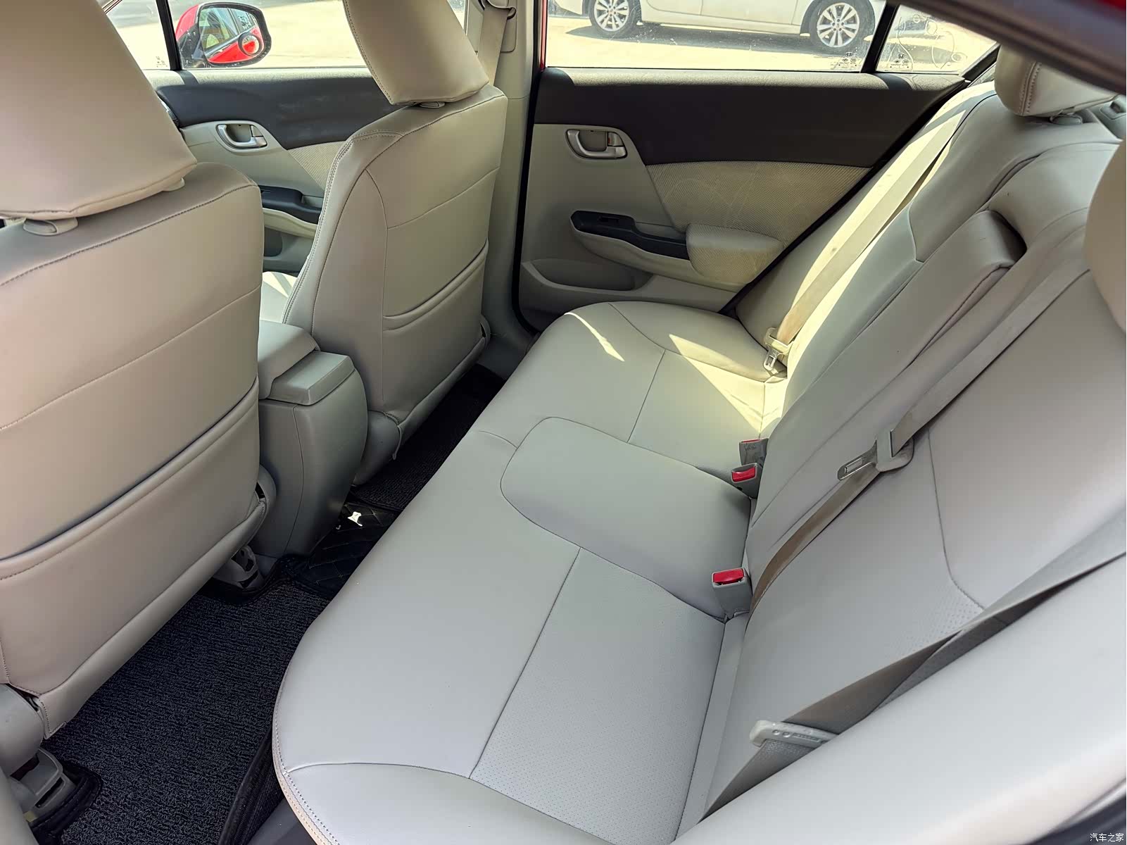 Honda Civic, 2012 7
