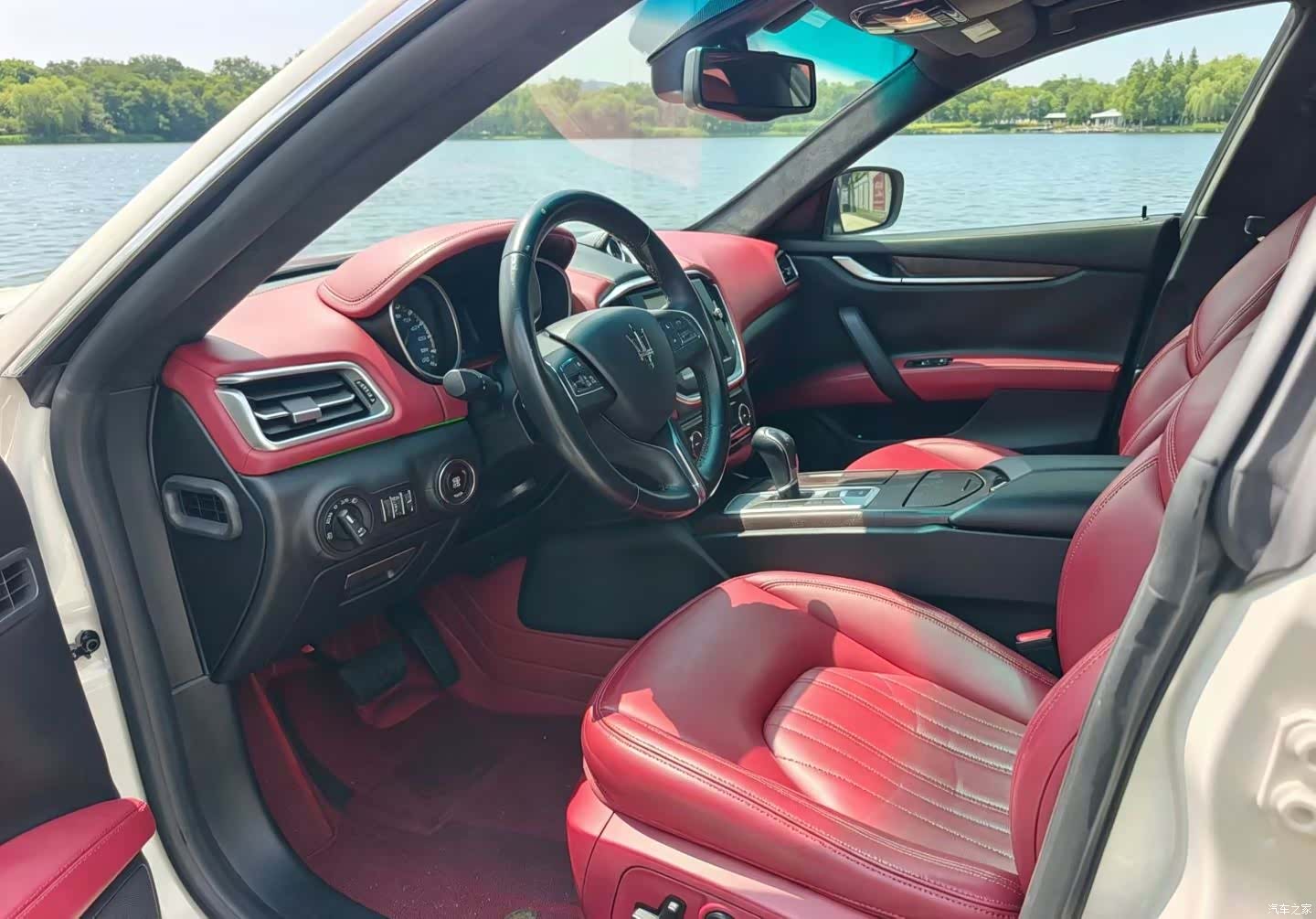 Maserati Ghibli, 2016 6