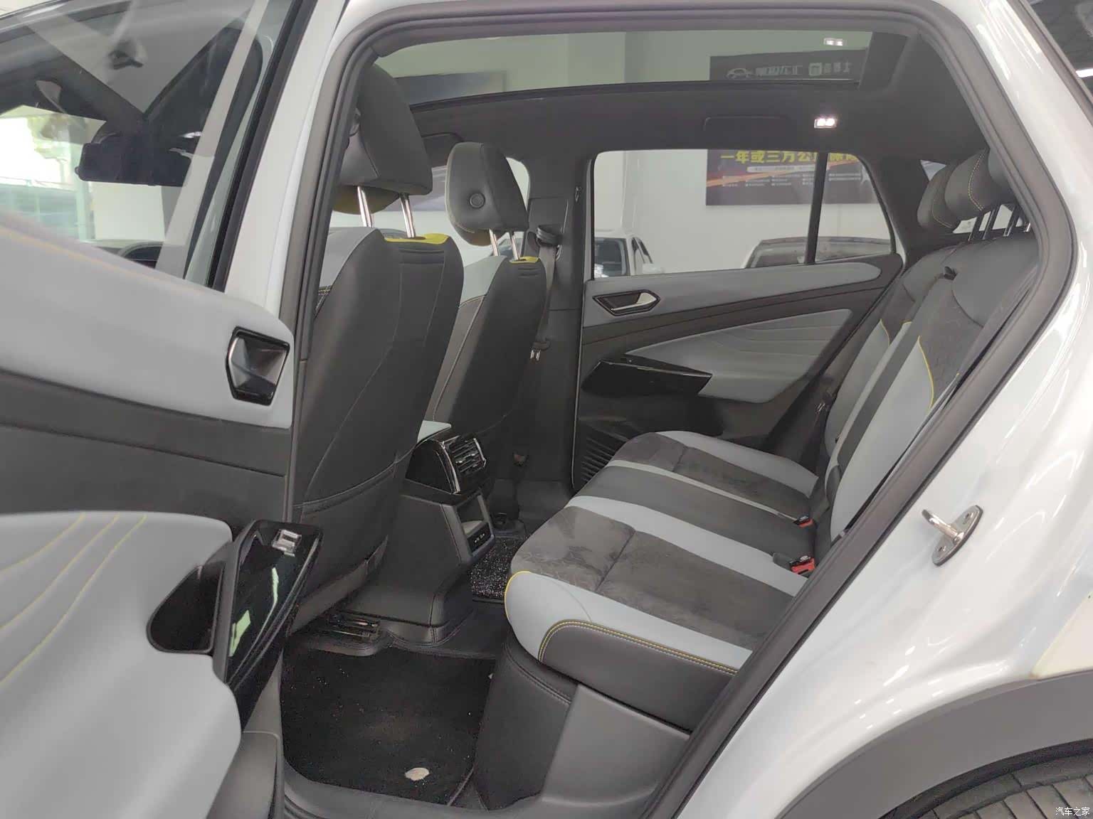 Volkswagen ID.4, 2022 9