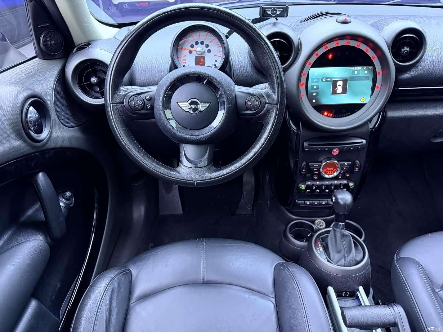 Mini Countryman, 2011 13