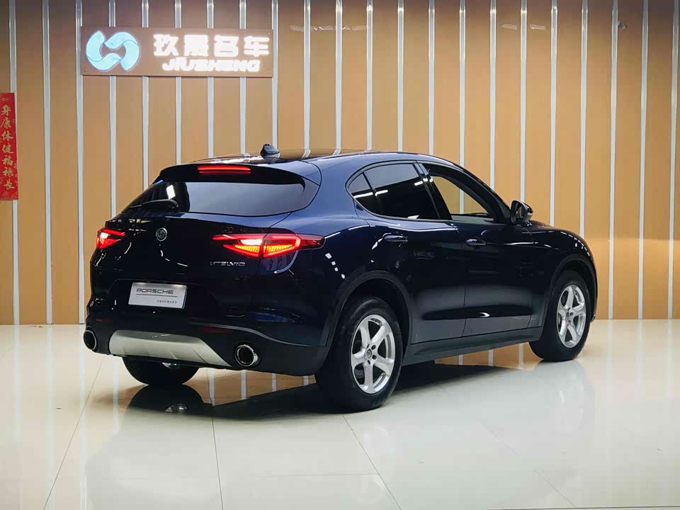 Alfa Romeo Stelvio Alfa Romeo Stelvio