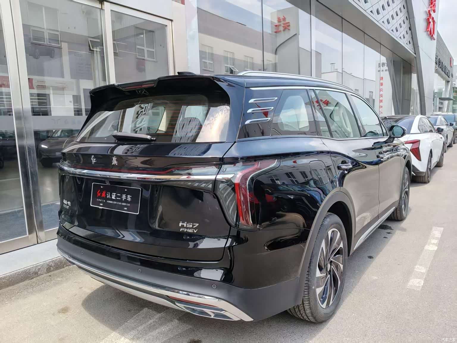 Hongqi HS7, 2026 7