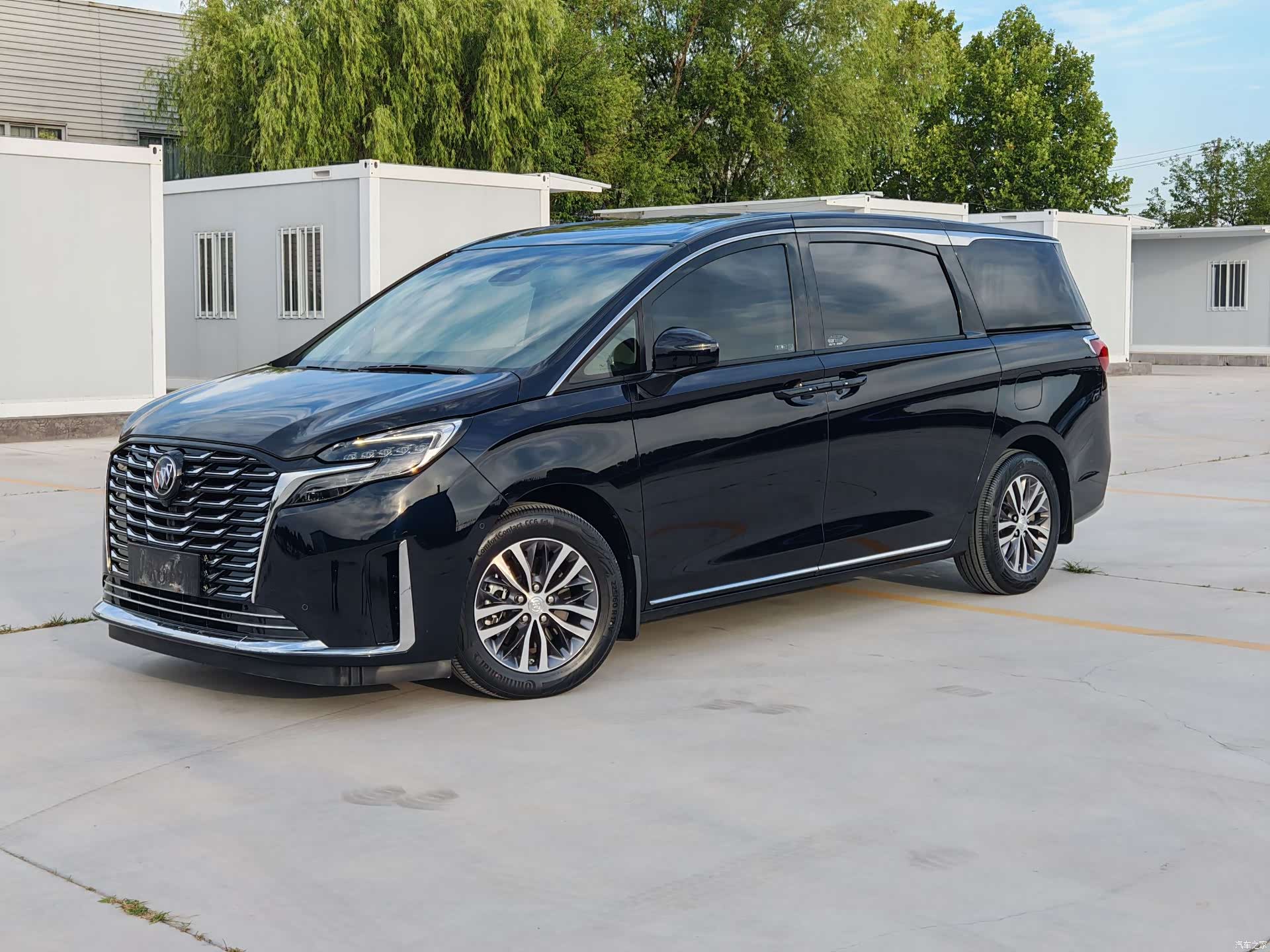 Buick GL8, 2023 1