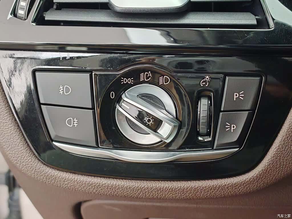 BMW 5 Series, 2018 21