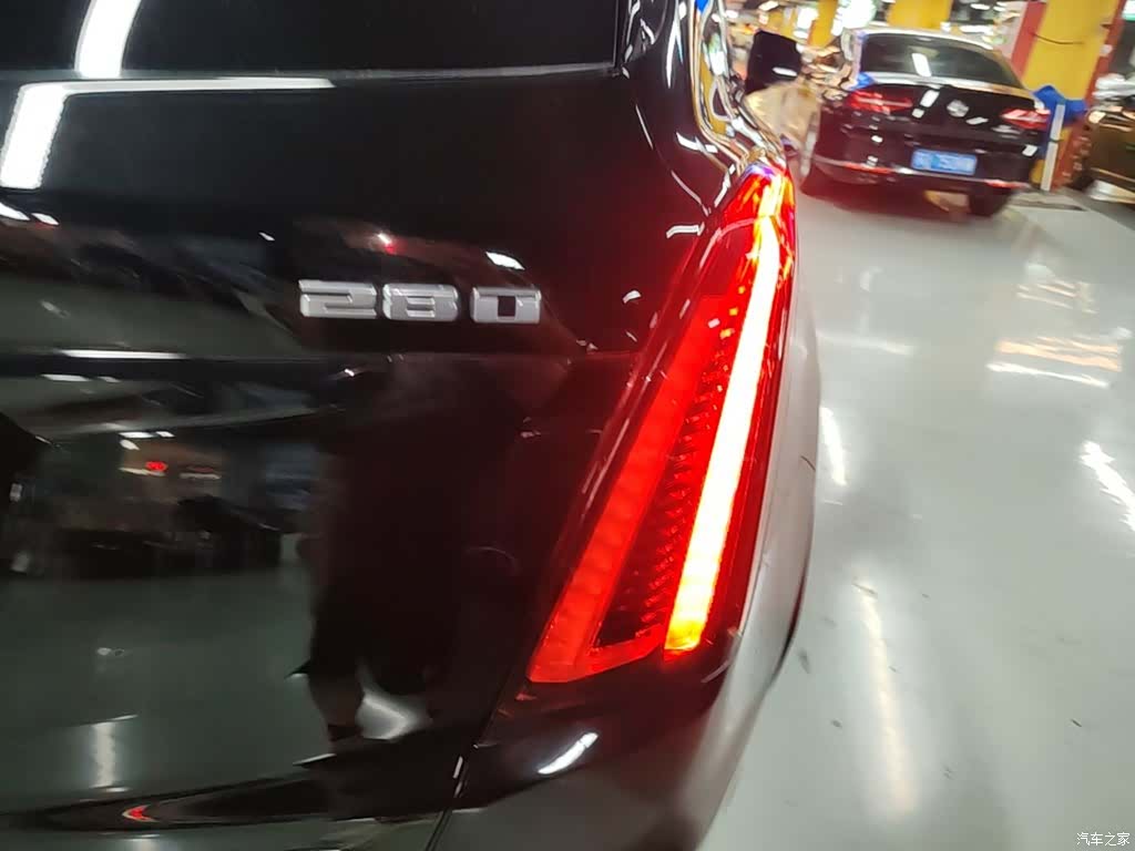 Cadillac XT5, 2020 8