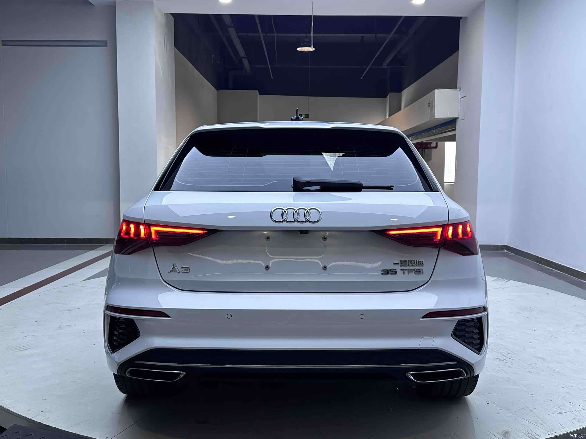 Audi A3, 2023 все фото