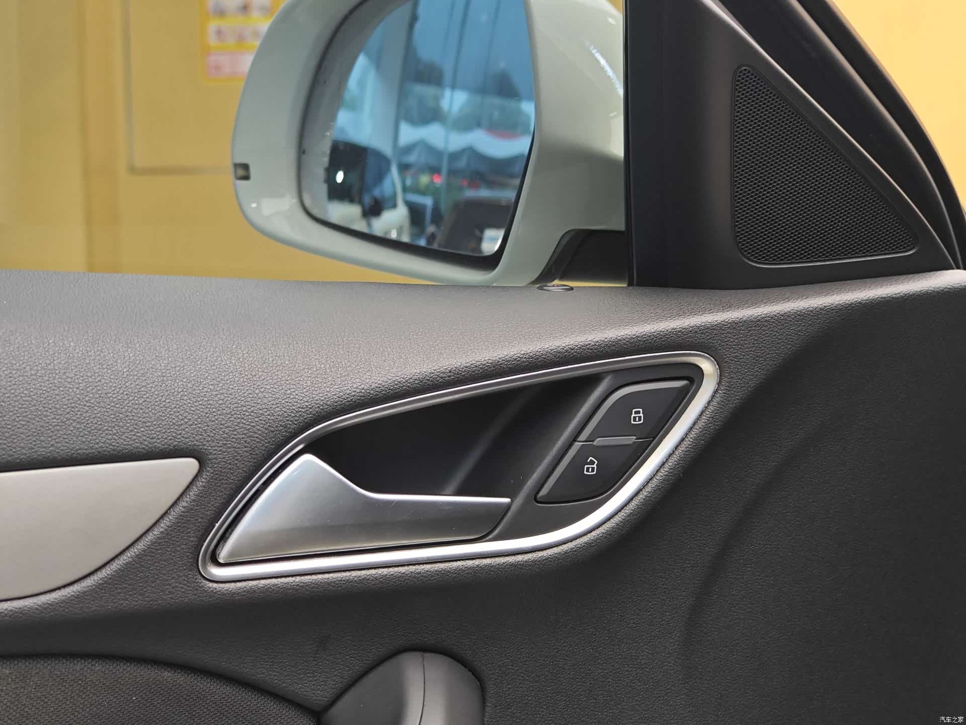 Audi Q3, 2015 9