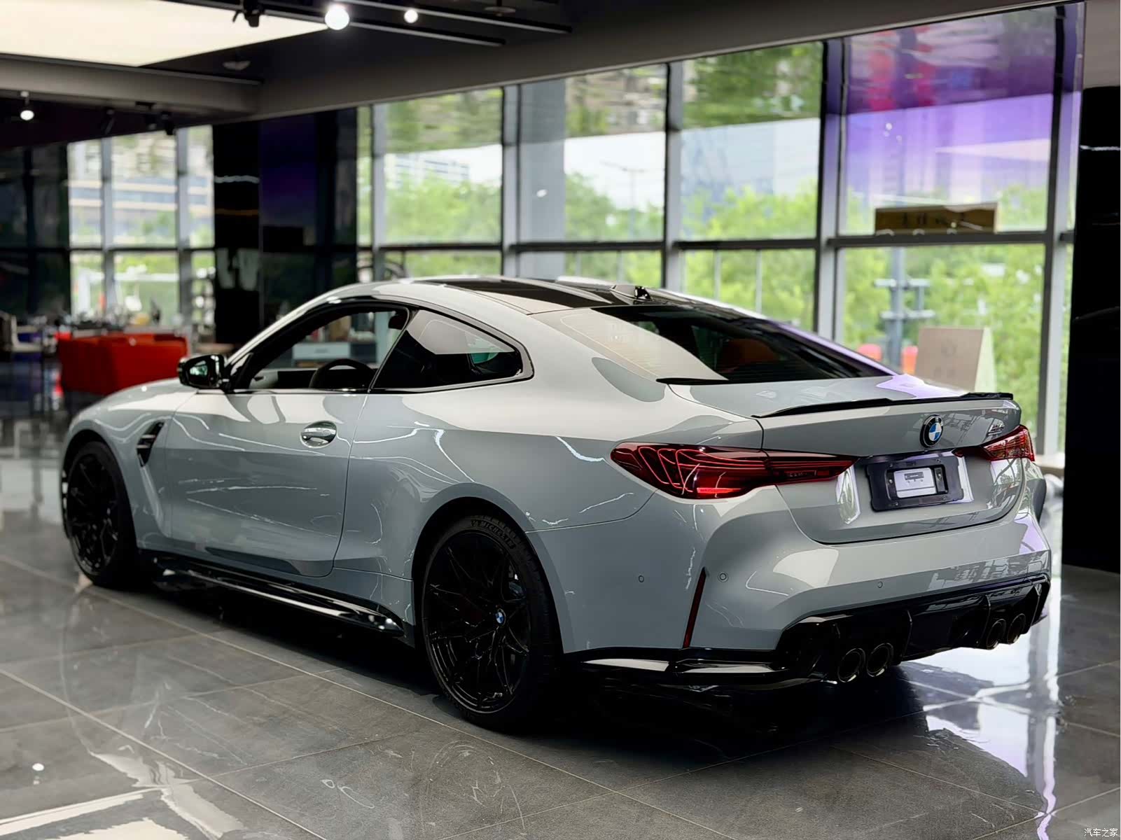 BMW M4, 2025 9
