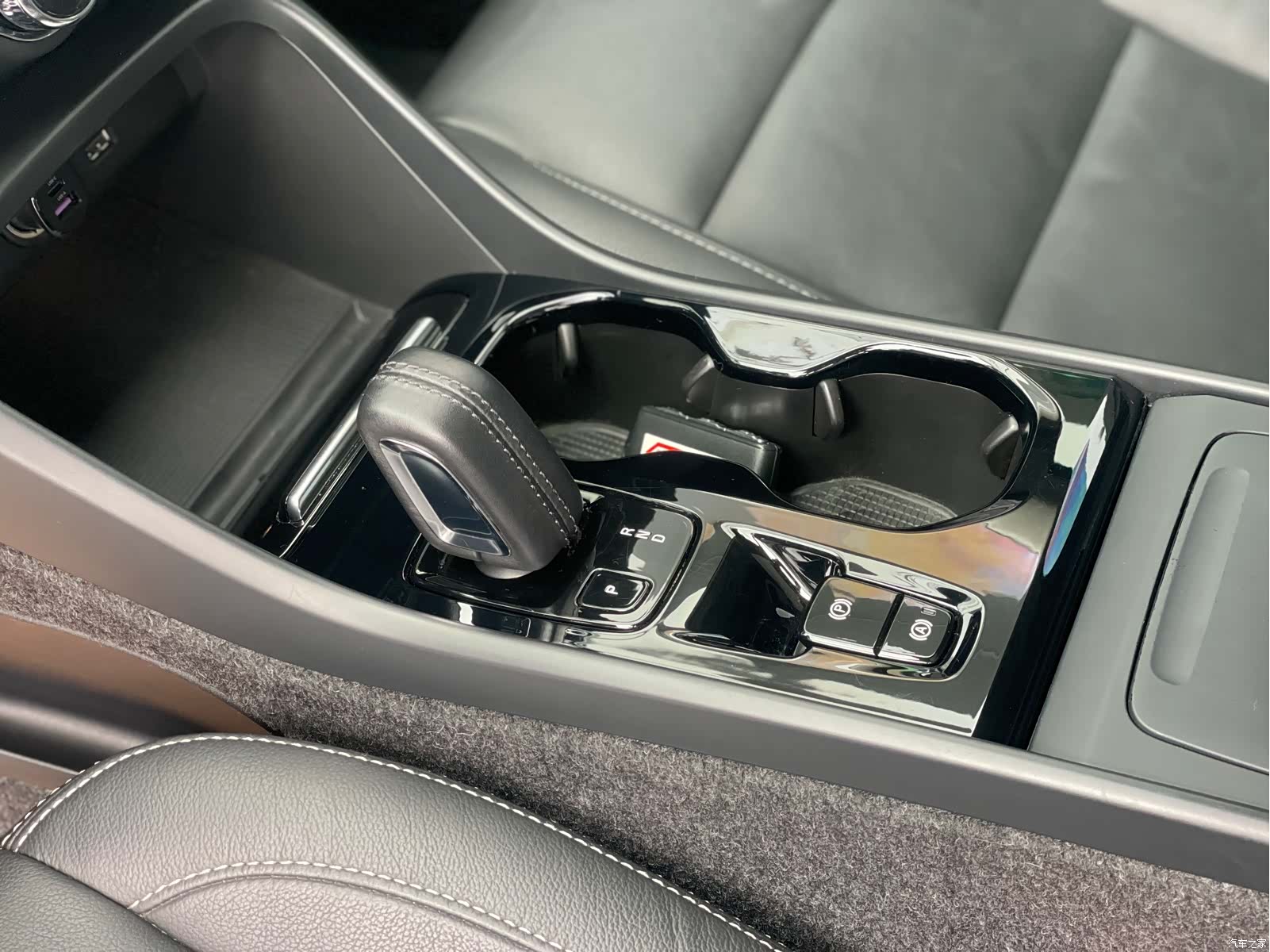 Volvo XC40, 2019 8