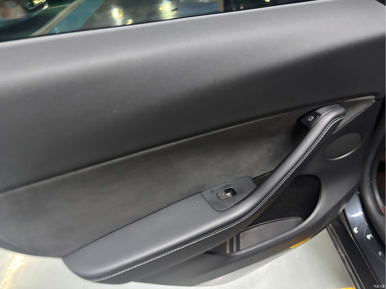 Tesla Model Y, 2024 6