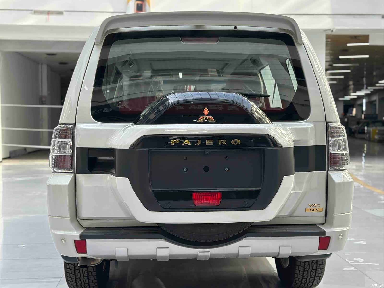 Mitsubishi Pajero, 2020 6