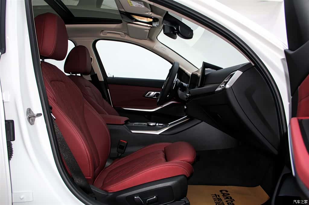 BMW 3 Series, 2025 19