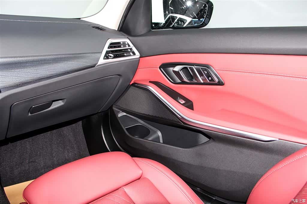 BMW 3 Series, 2025 22
