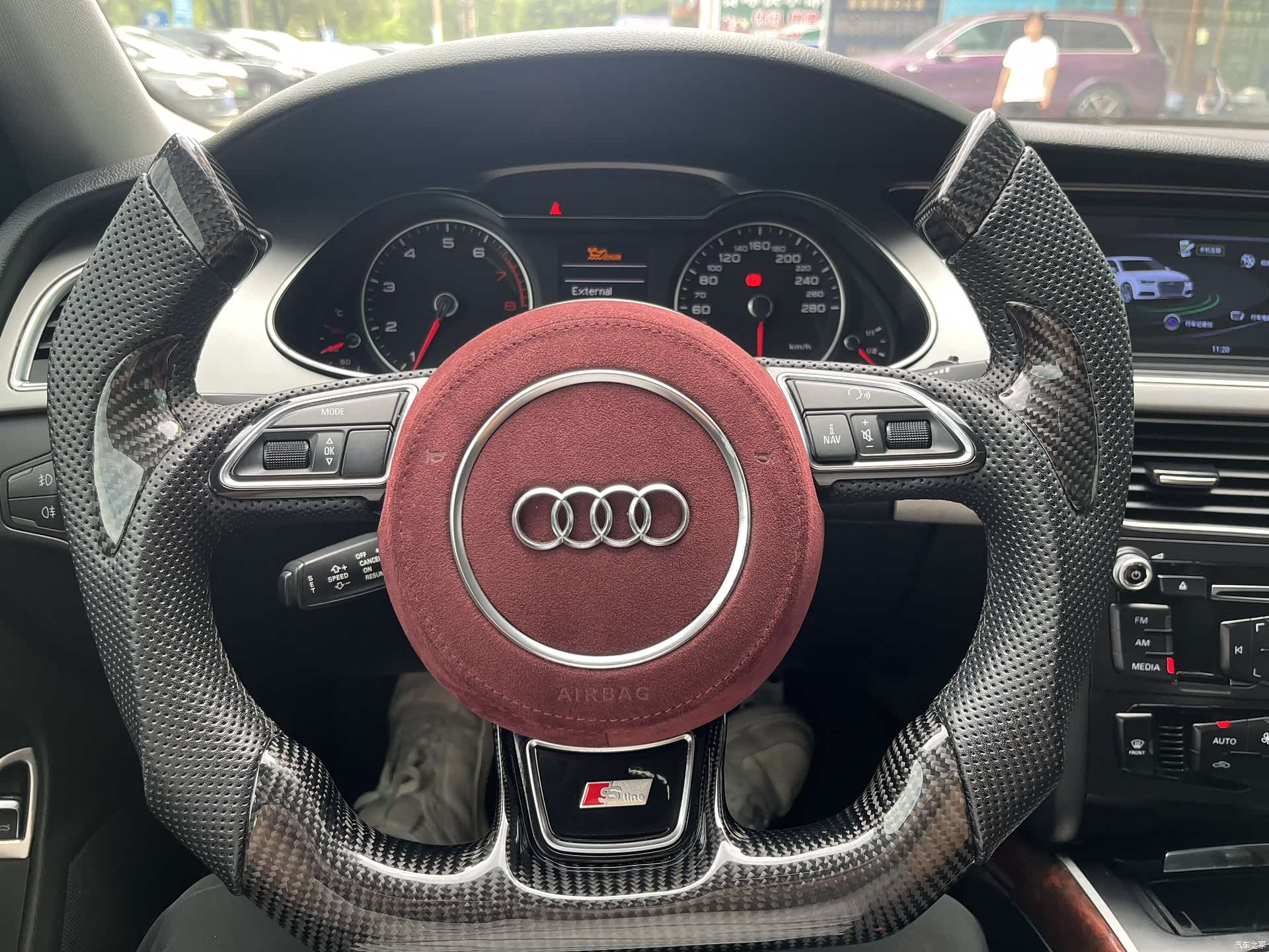 Audi A4L, 2013 11
