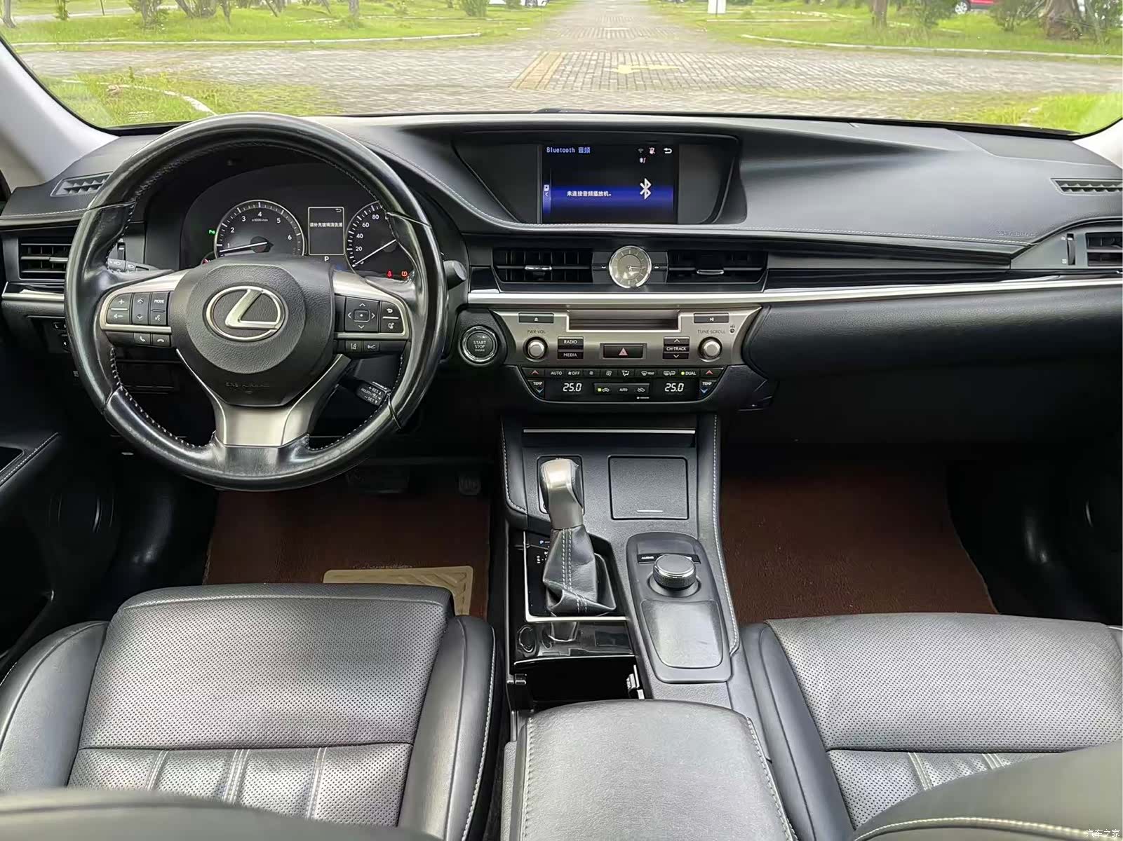 Lexus ES, 2015 16