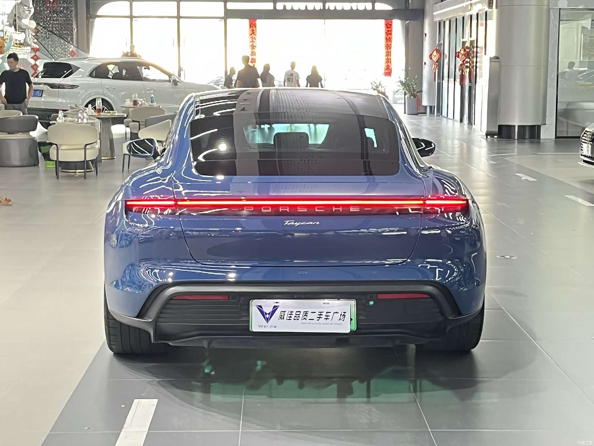 Porsche Taycan, 2021 8