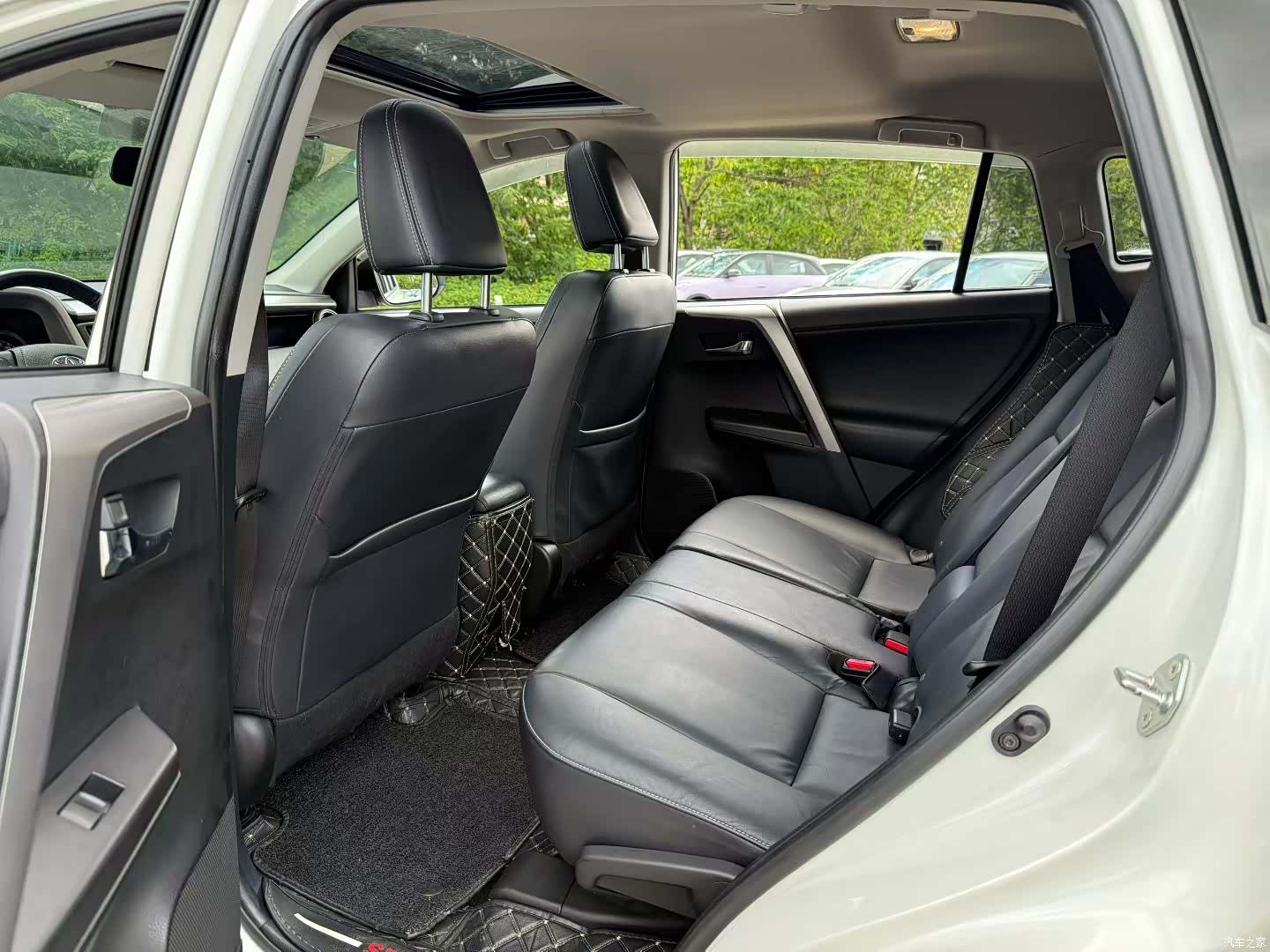 Toyota RAV4, 2017 6