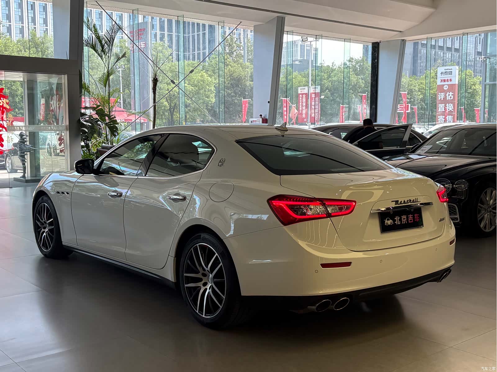Maserati Ghibli, 2017 6