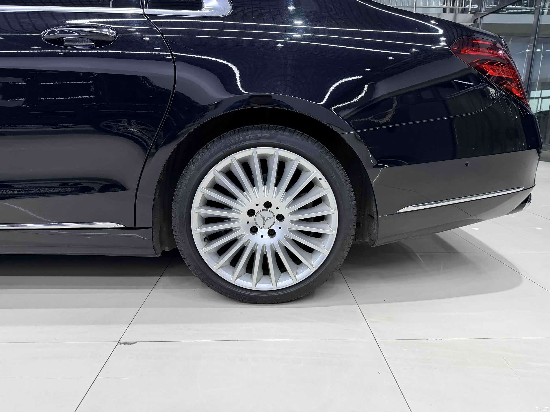 Maybach S-Class, 2019 6