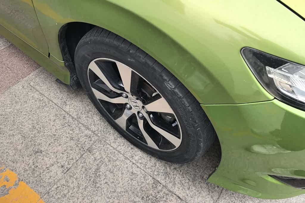 Honda Jade, 2014 6