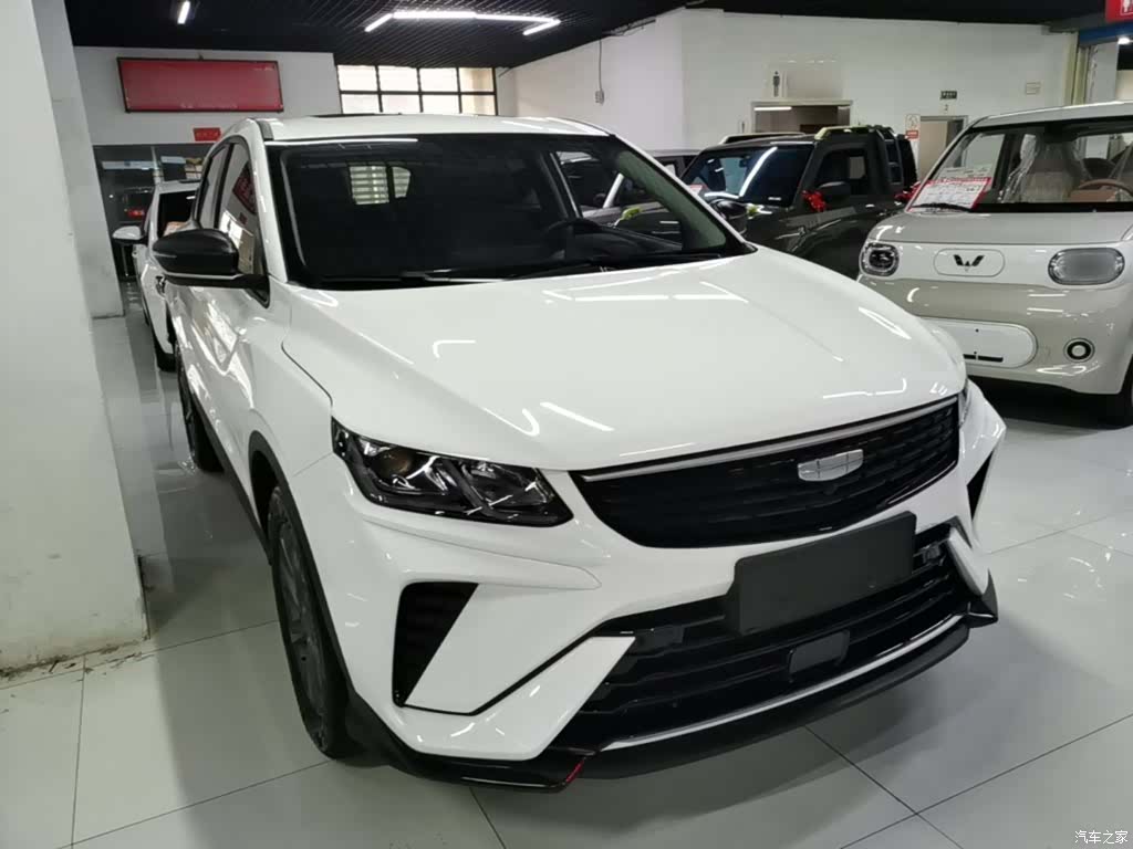 Geely Coolray, 2025 4