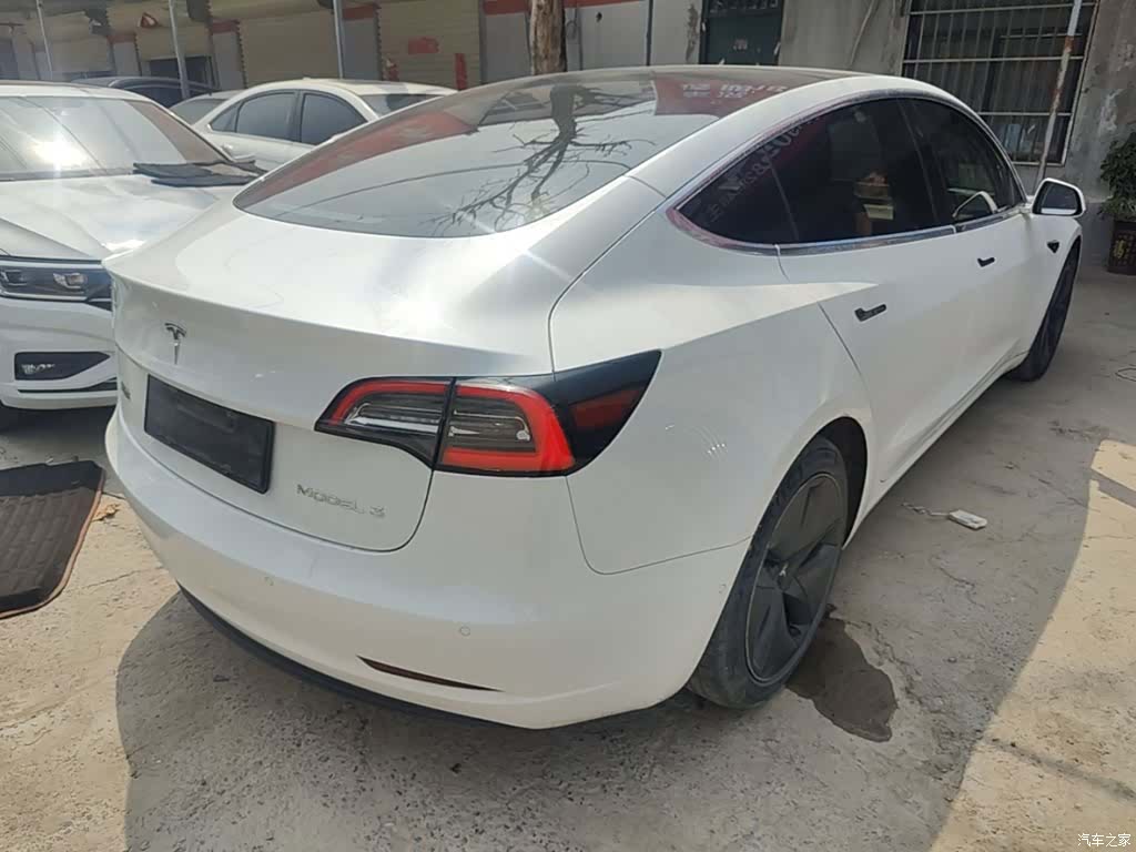 Tesla Model 3, 2021 7