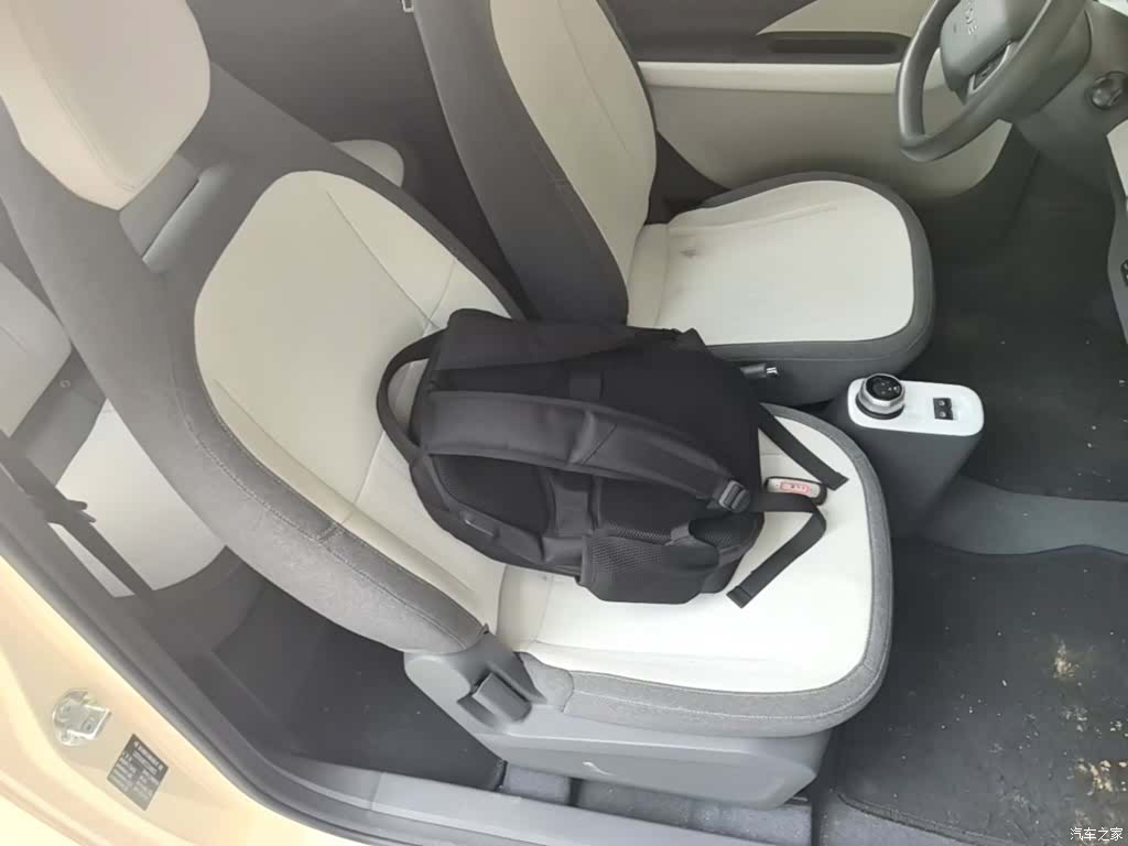 Geely Panda, 2025 25