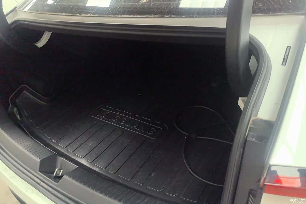 Wuling Starlight, 2025 4
