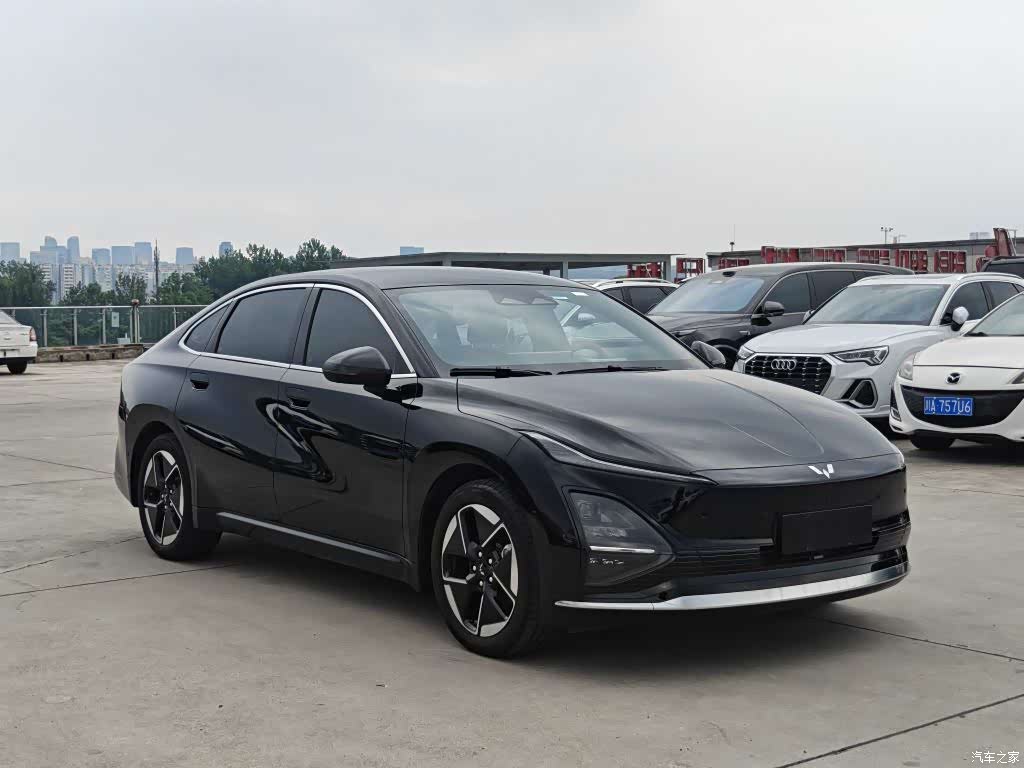 Wuling Starlight, 2025 3