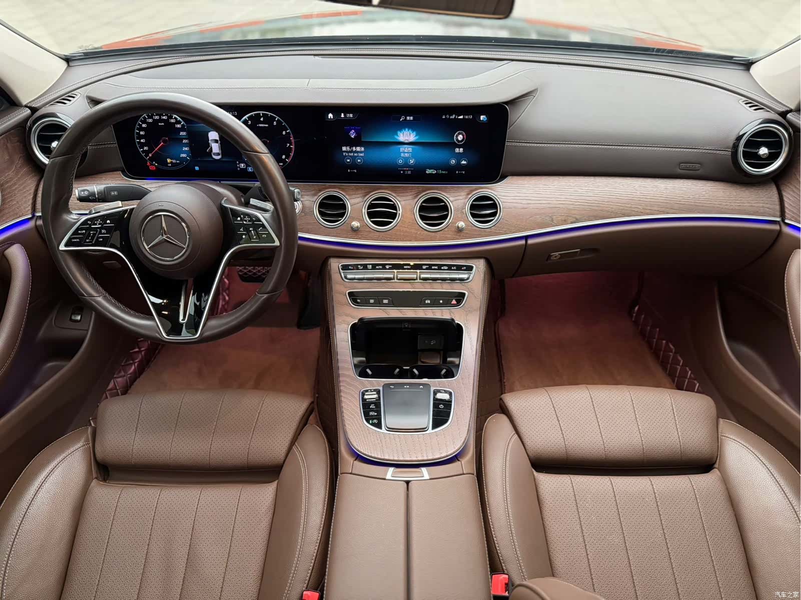 Mercedes-Benz E-Class, 2022 13