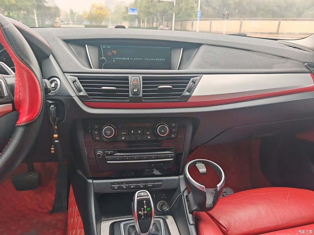BMW X1, 2015 все фото