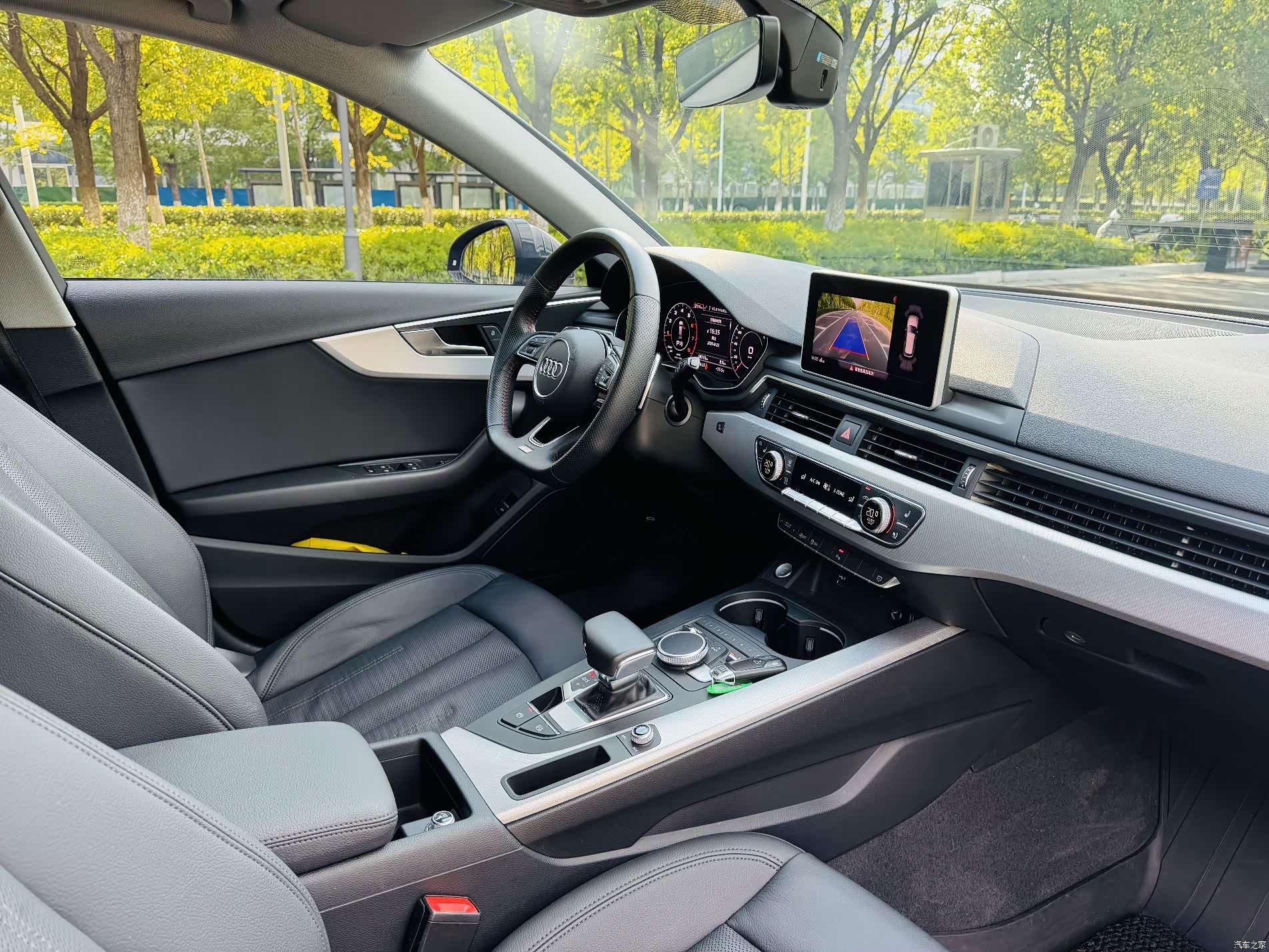 Audi A4, 2020 10