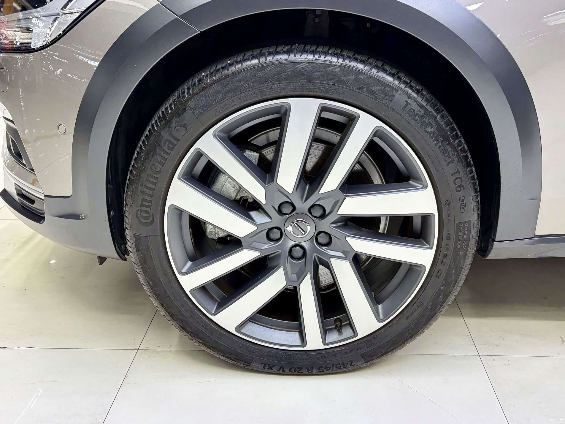 Volvo V90, 2021 15