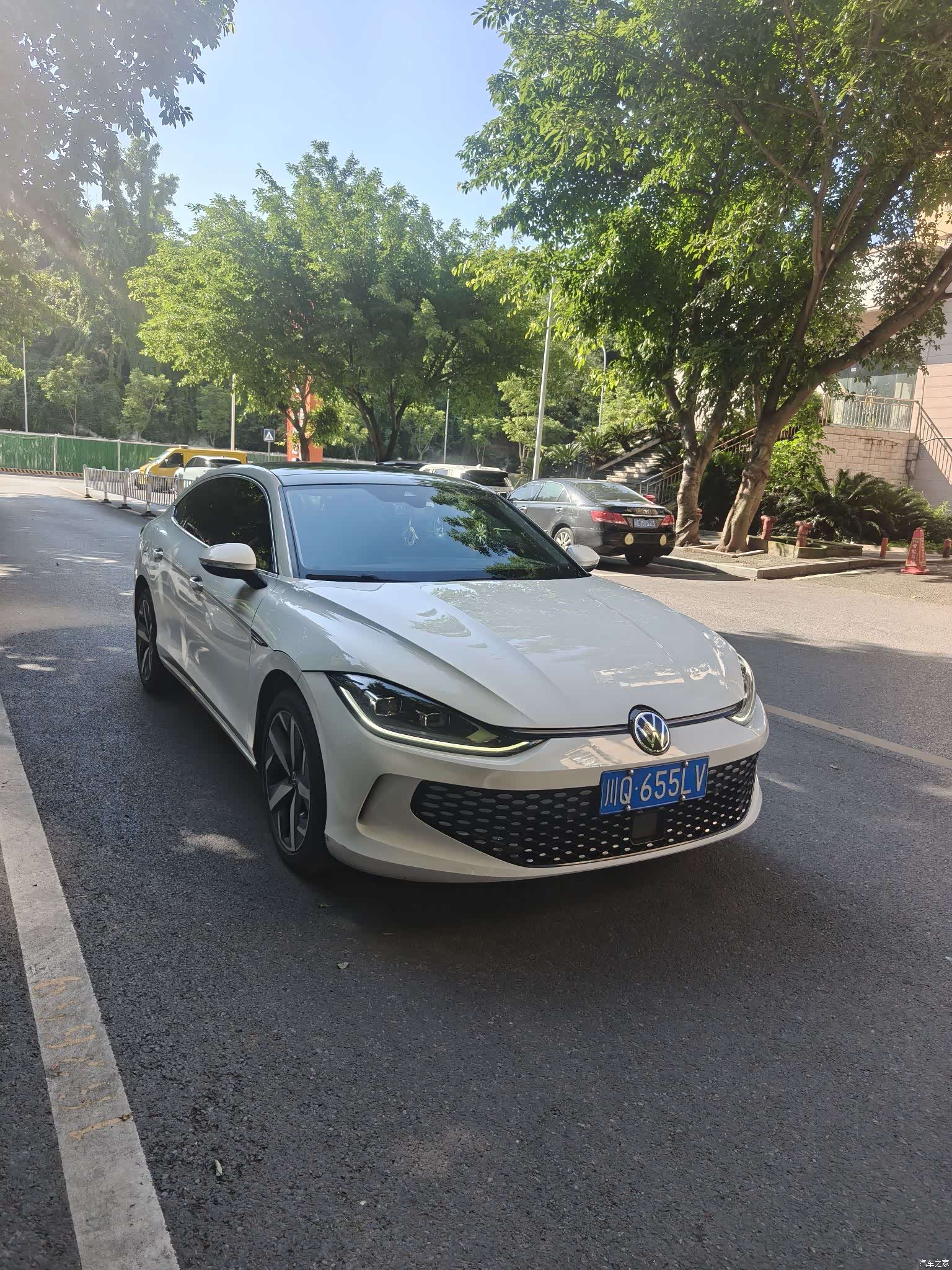 Volkswagen Lamando, 2022 3