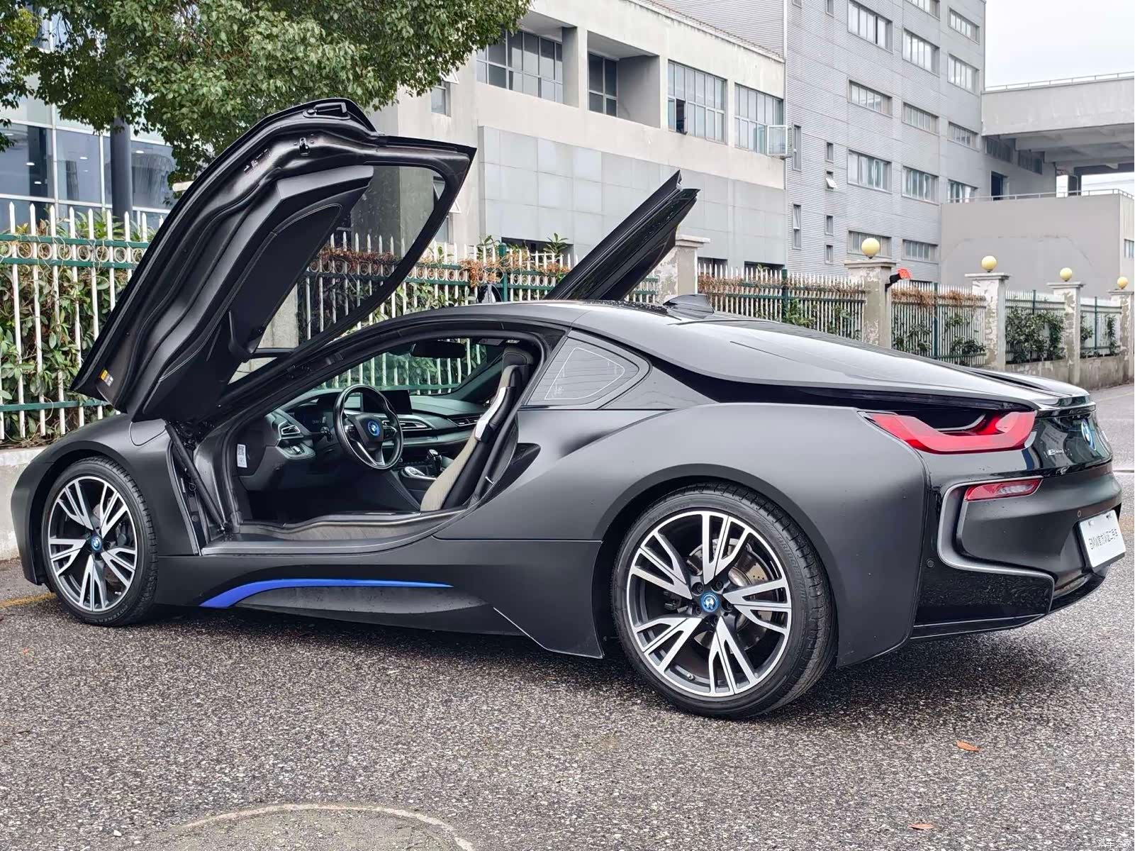 BMW i8, 2018 7