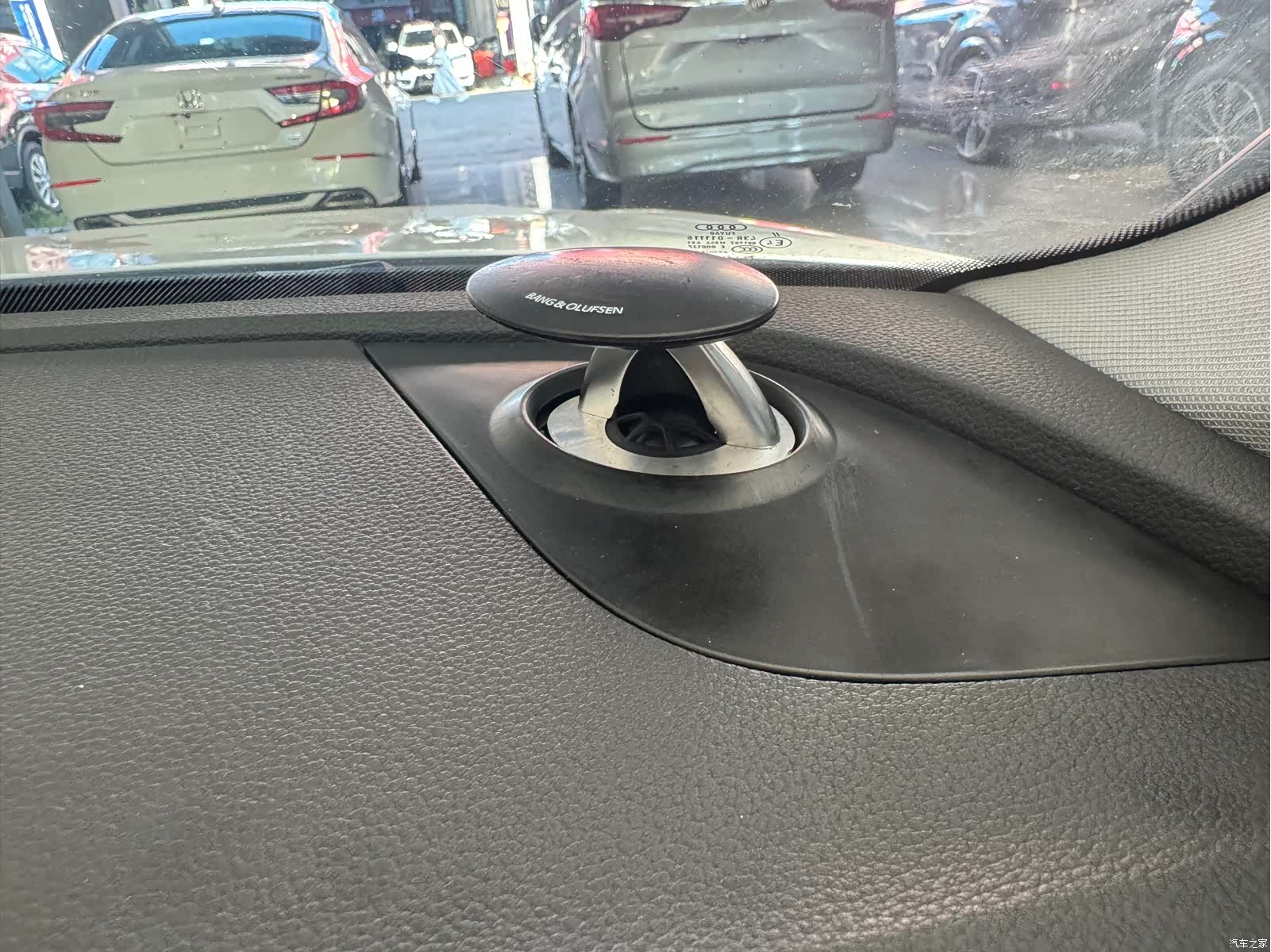 Audi A4L, 2017 9