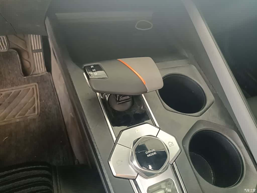 Changan UNI-V, 2023 14