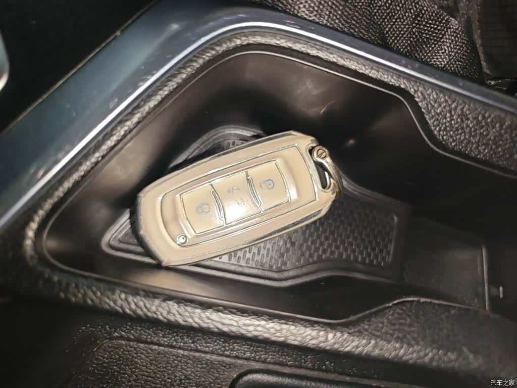 Geely X3, 2021 9