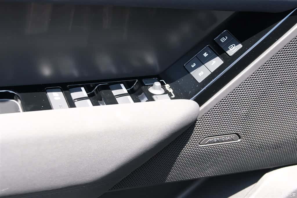 Land Rover Range Rover, 2025 22