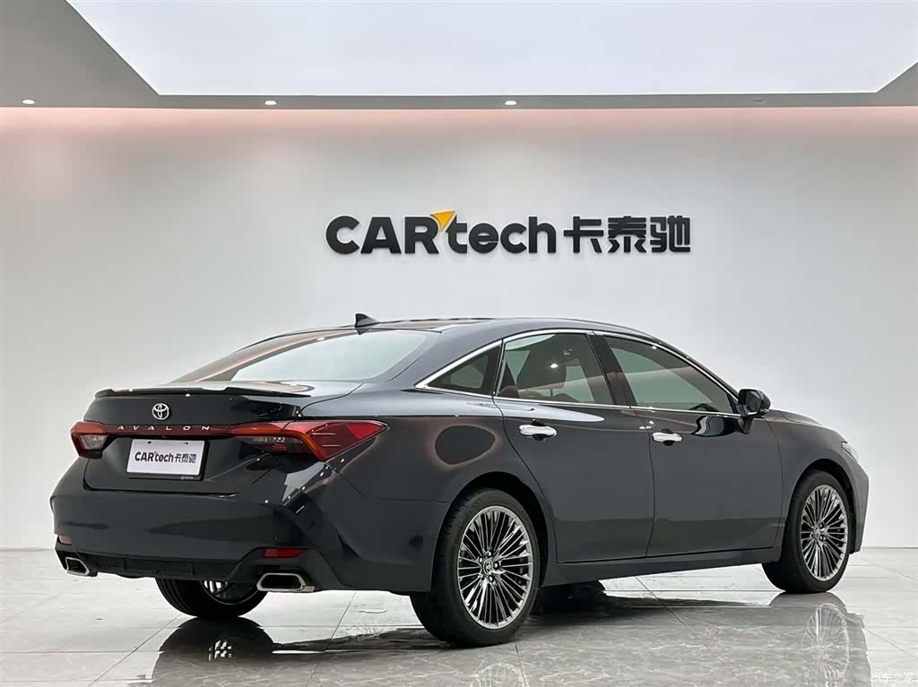Toyota Avalon, 2023 все фото