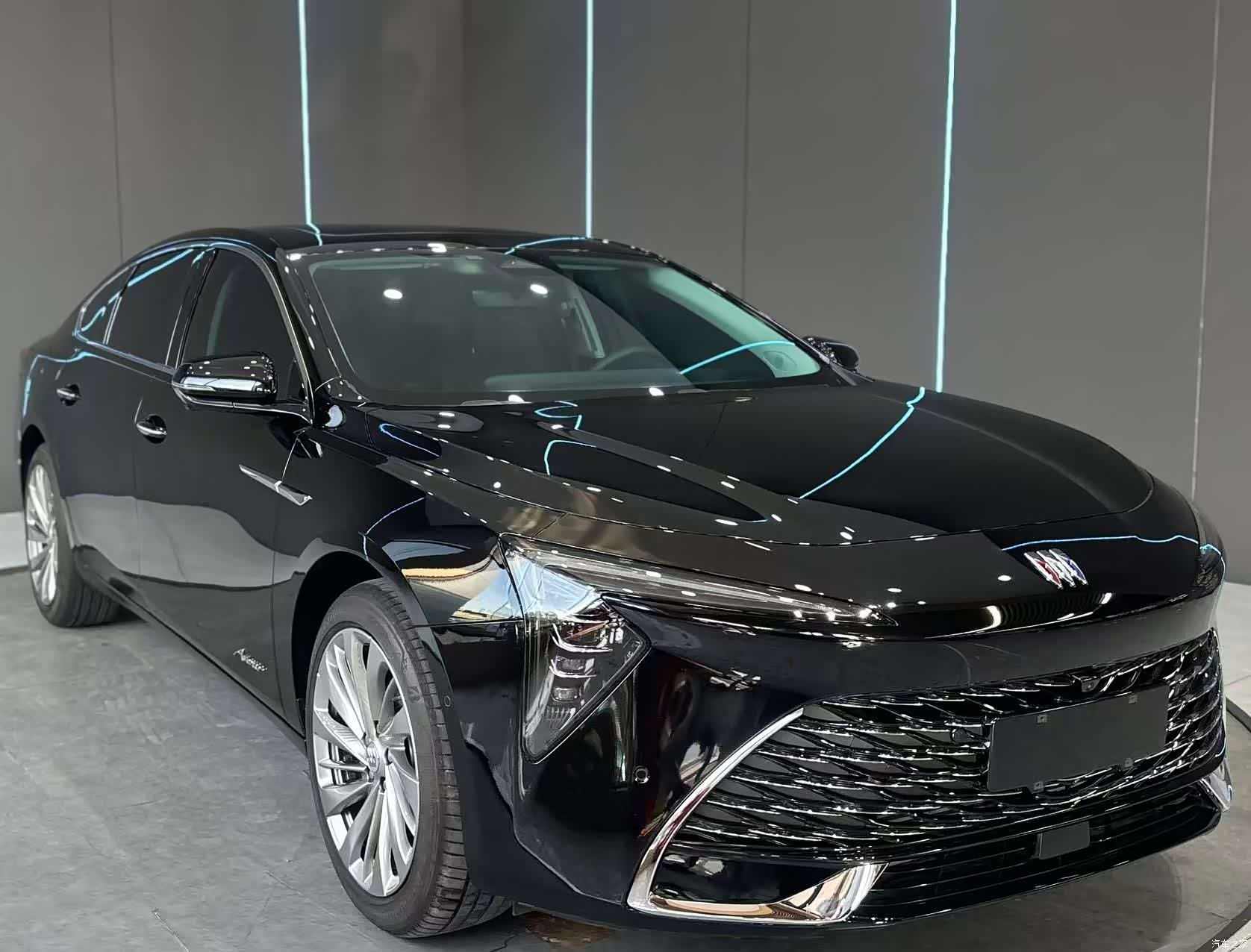 Buick LaCrosse, 2026 3
