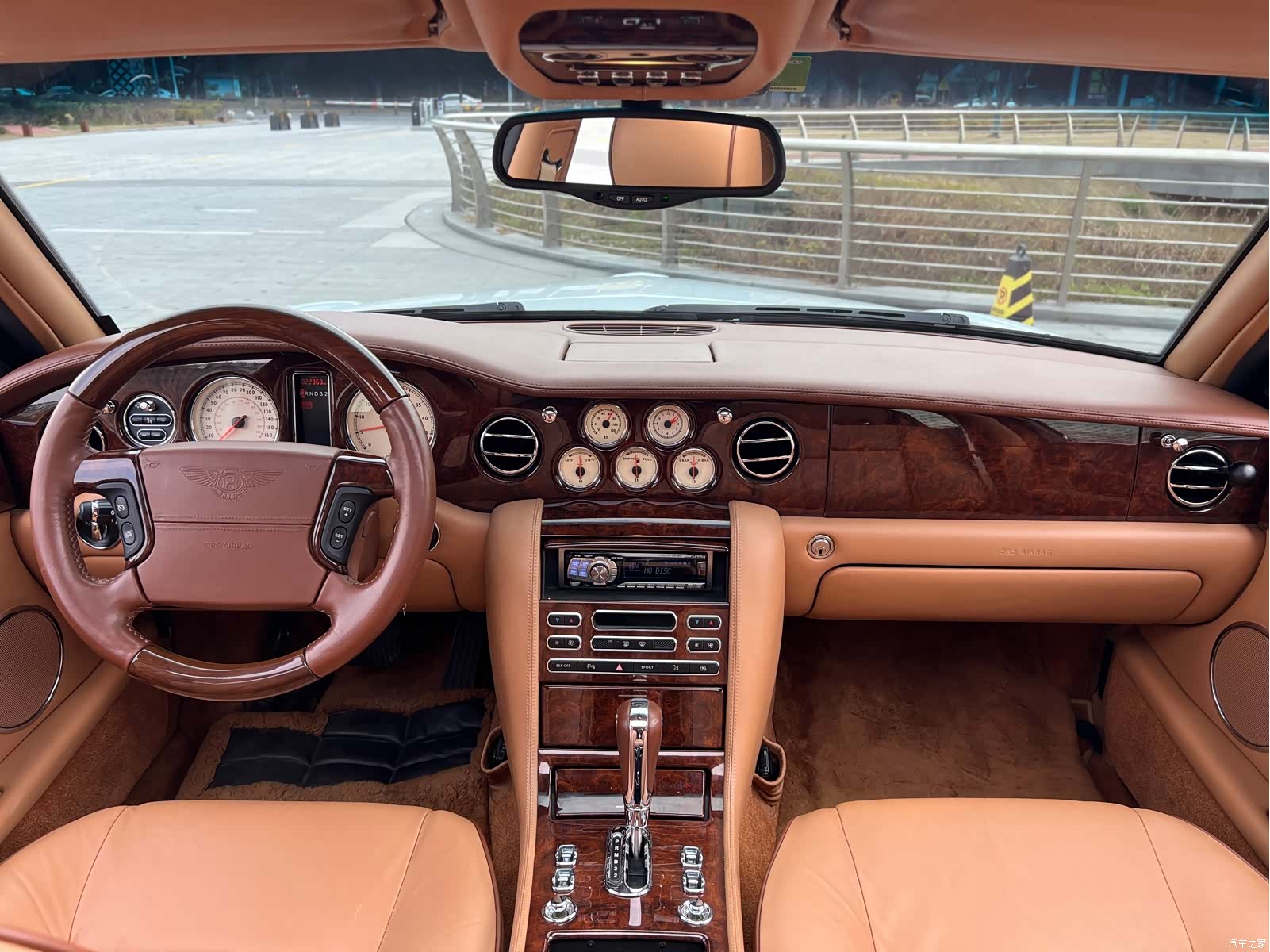 Bentley R, 2006 19