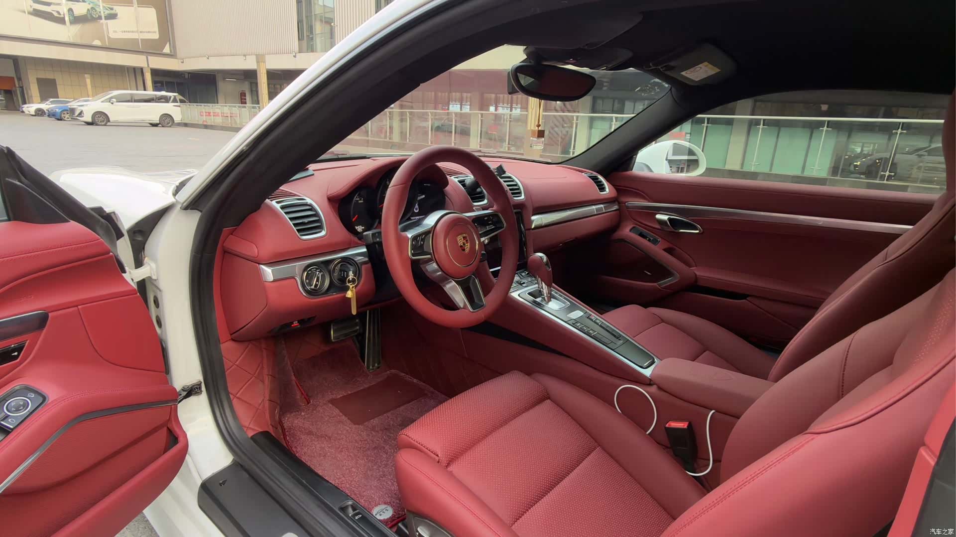 Porsche Cayman, 2014 10
