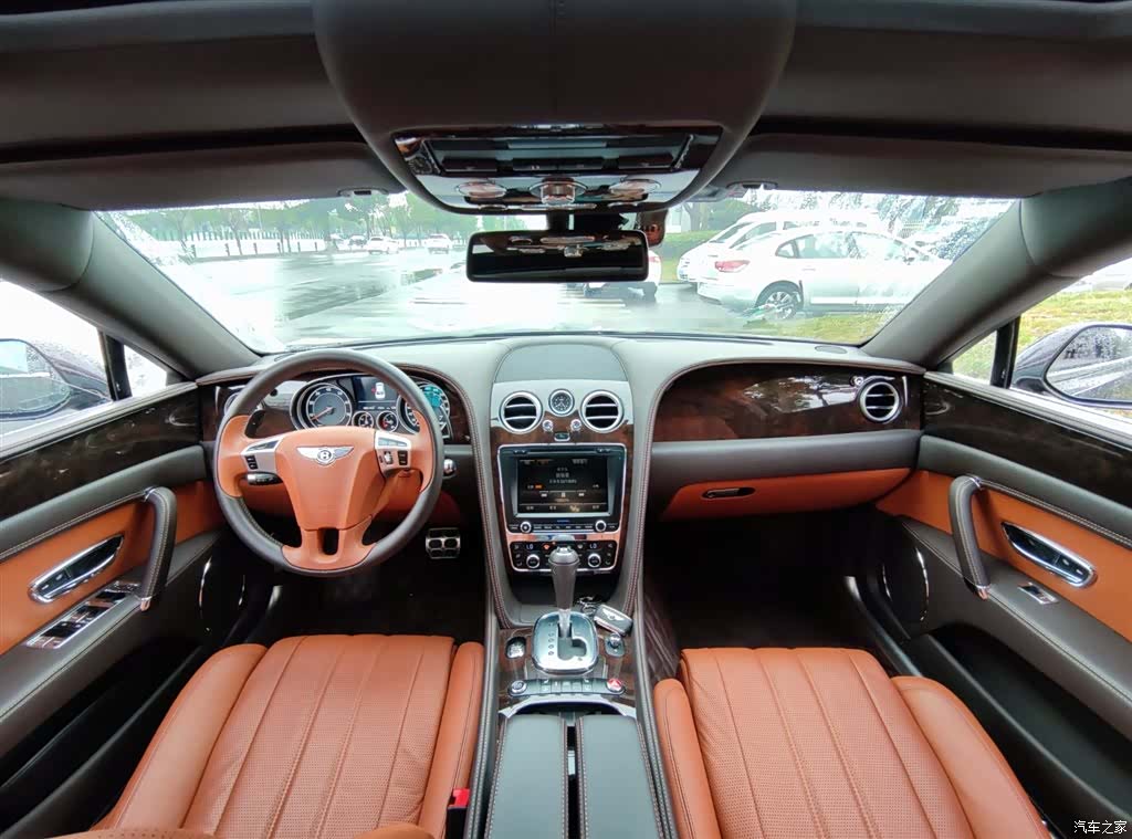 Bentley Flying Spur, 2014 10