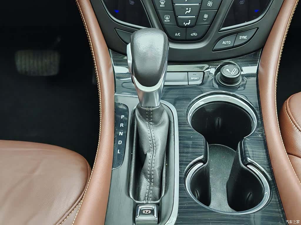 Buick Envision Plus, 2019 13