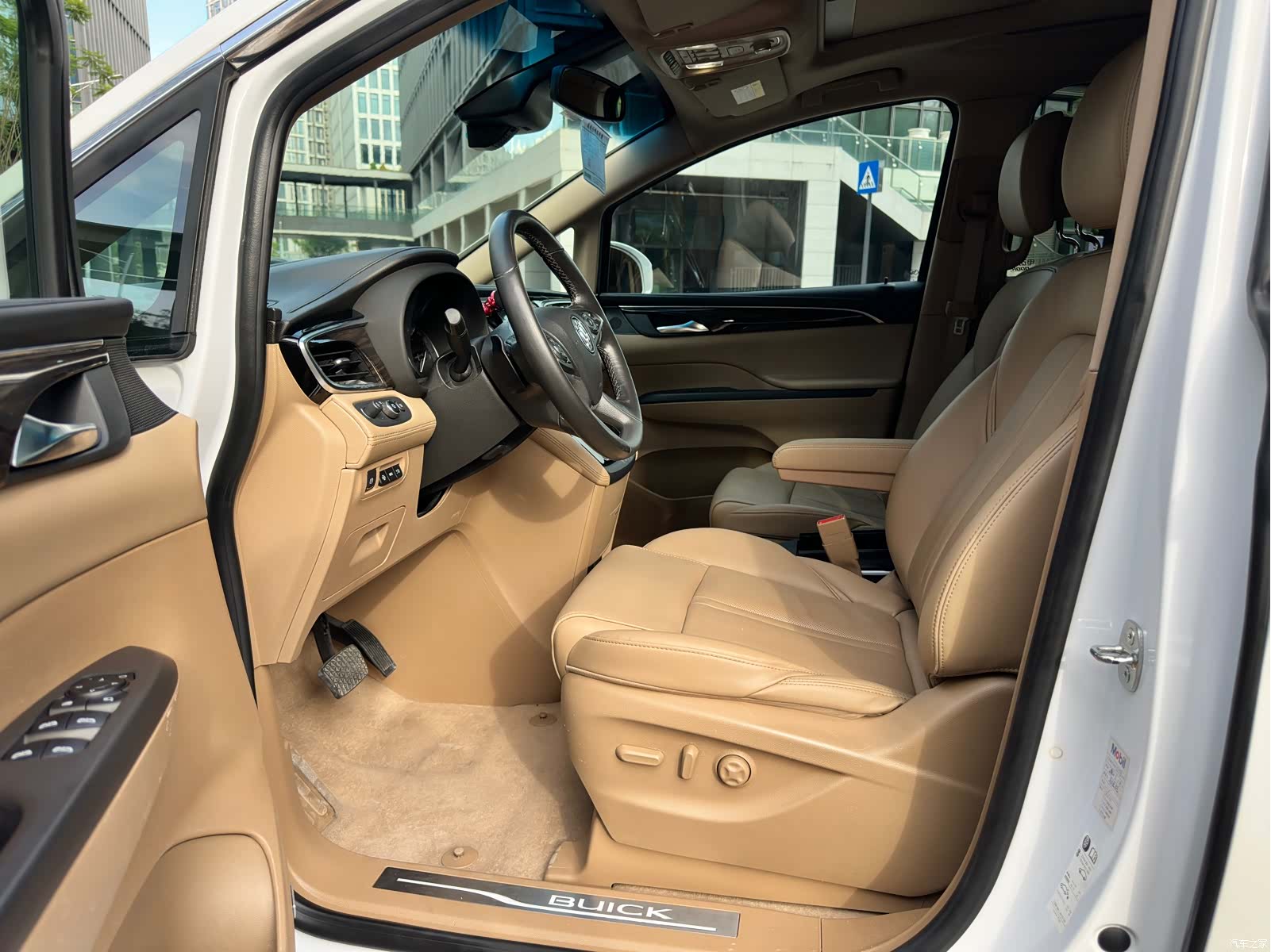 Buick GL8, 2019 9