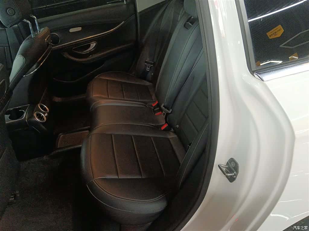 Mercedes-Benz E-Class, 2019 13