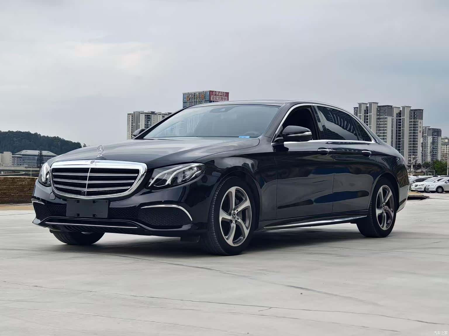 Mercedes-Benz E-Class, 2017 1