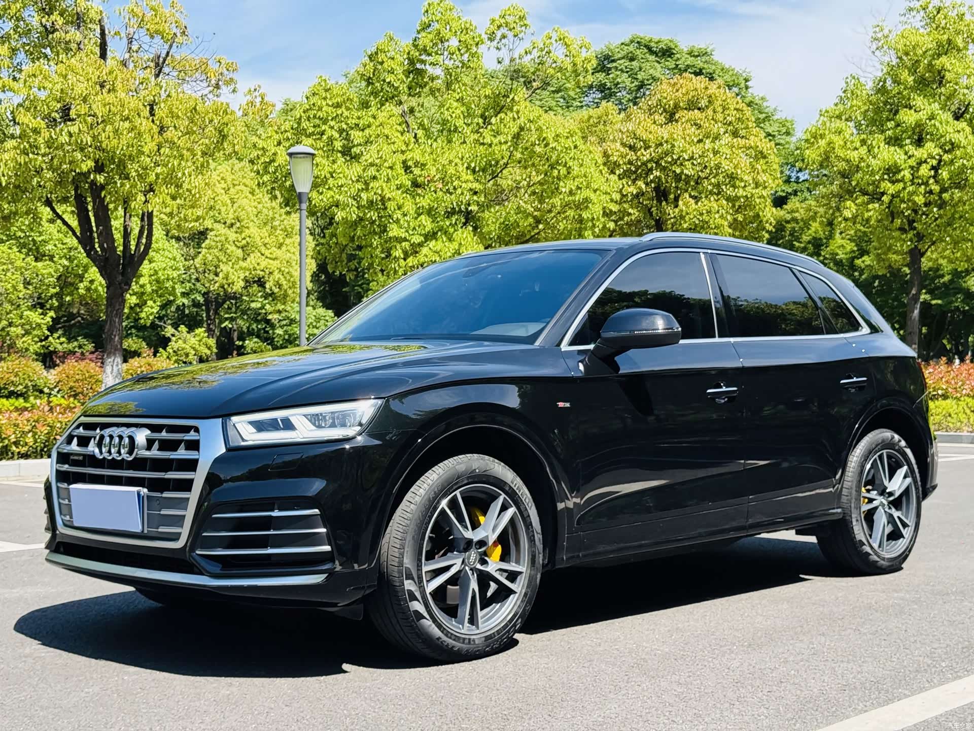 Audi Q5L, 2021 1